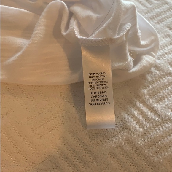 Calvin Klein white T-shirt - Picture 7 of 8